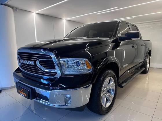 RAM CLASSIC 5.7 V8 GASOLINA LARAMIE CD 4X4 AUTOMÁTICO RAM CLASSIC 5.7 V8 GASOLINA LARAMIE CD 4X4 AUTOMÁTICO